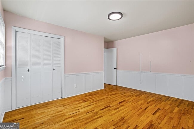 Building Photo - 7121 Forest Dr SE