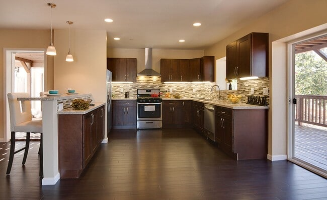 Building Photo - Barcelona Ridge Estates