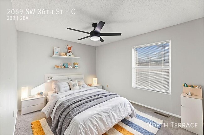 Building Photo - 2069 SW 36th St