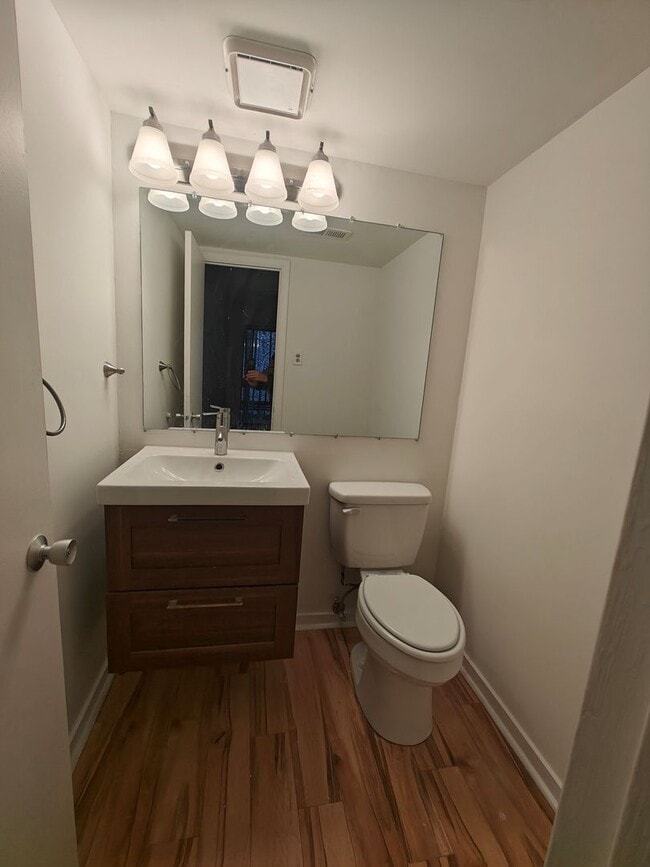 Building Photo - Two bedroom condo