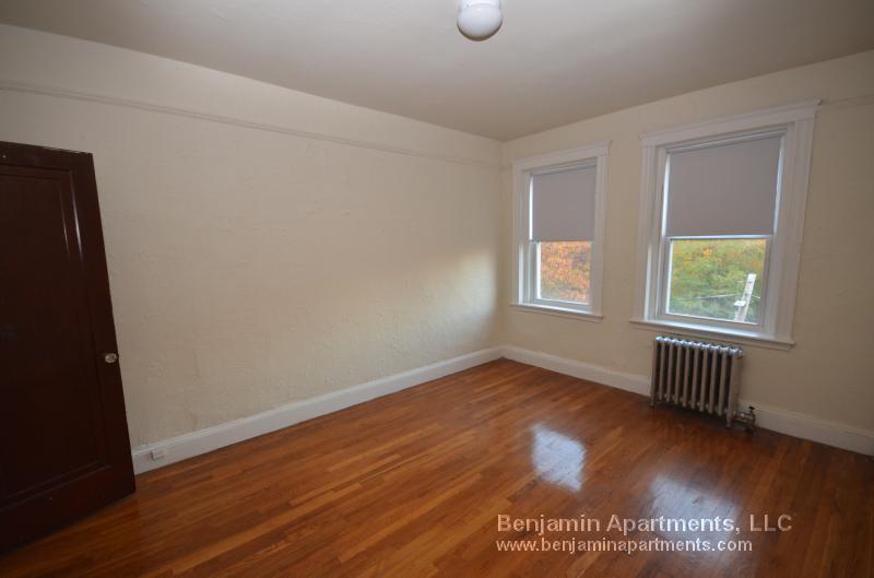 Building Photo - 66 Chiswick Rd