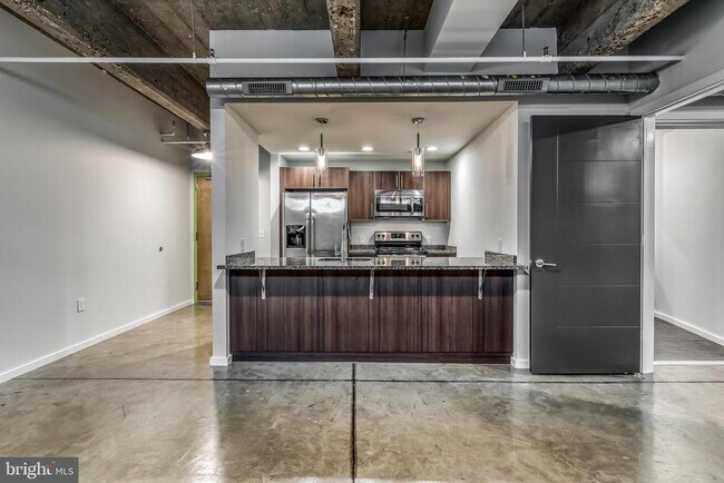 Building Photo - 4800 Brown St