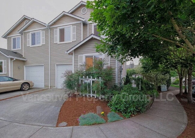 Building Photo - 6001 NE 33rd Cir