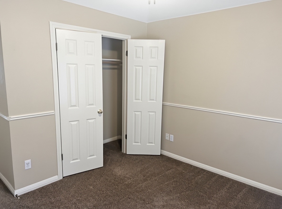 Upstairs Room 2 - 15201 Calaveras Dr