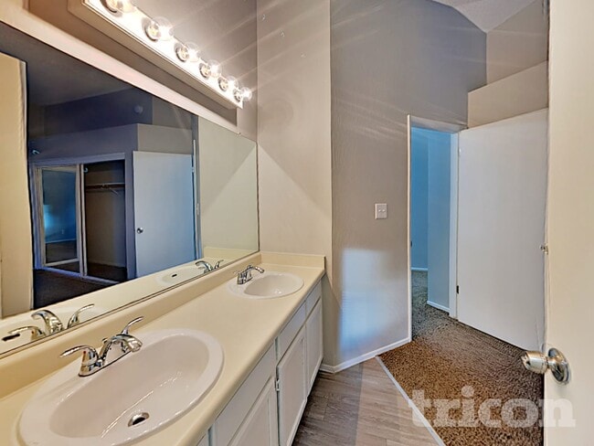 Building Photo - 6450 Enchanted Valley Dr