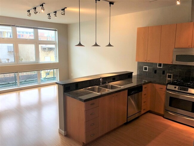 Building Photo - 1Bd/1Ba Seattle Condo
