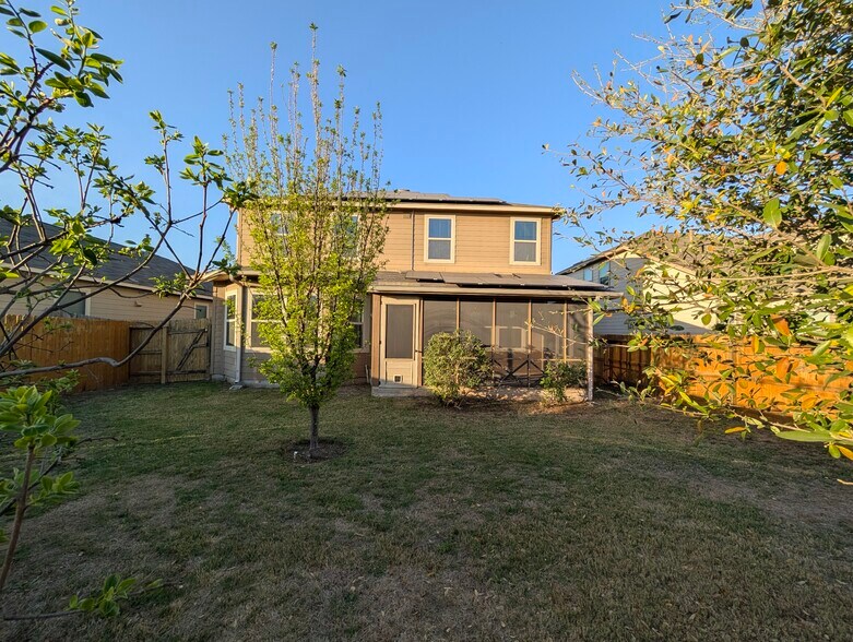 Building Photo - 13302 Frio Parke