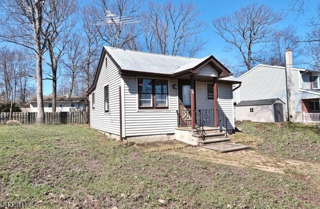 Building Photo - 63 Iowa Ave