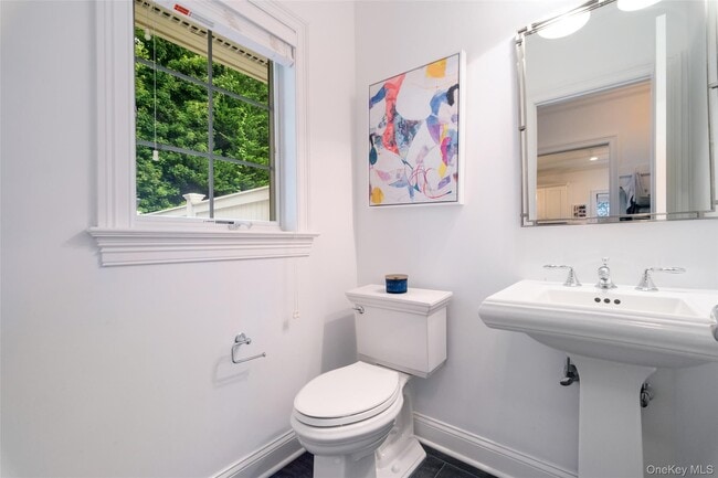 Building Photo - 23 Cedar Pl