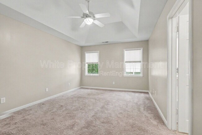 Building Photo - 13606 Red Wine Ct