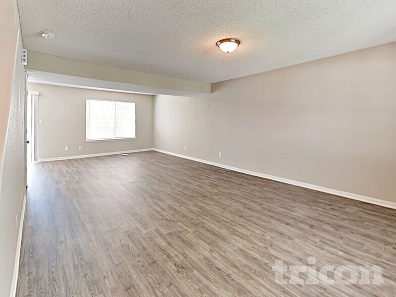 Building Photo - 1460 Egret Ln