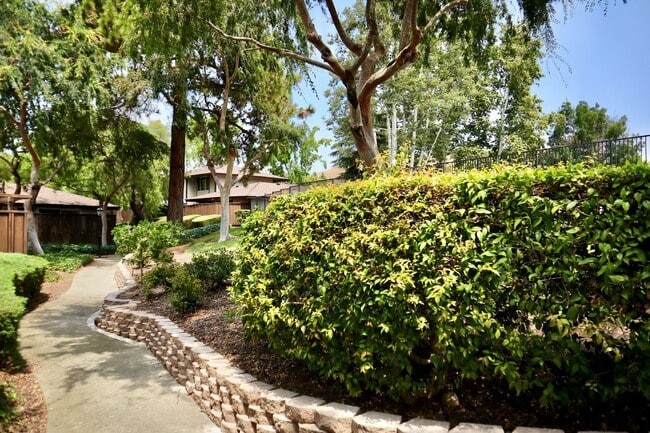 Building Photo - Comfortable 2-Bedroom Condo for Rent! Mission San Jose Neighborhood