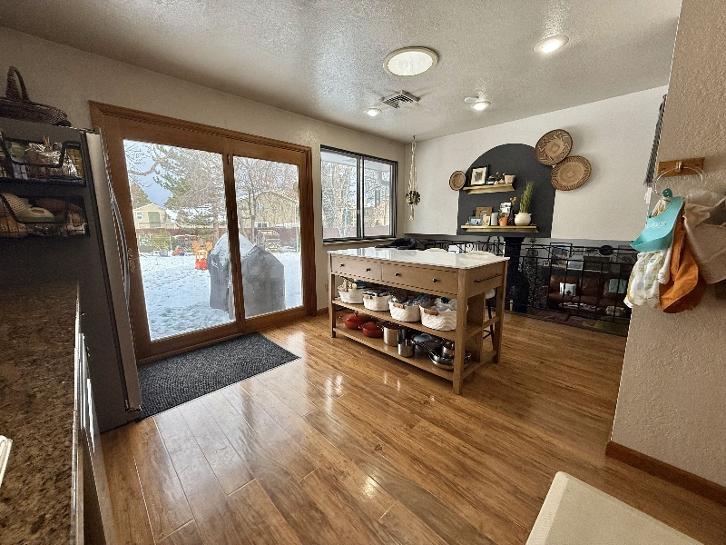 Building Photo - 1012 Wagonwheel Dr