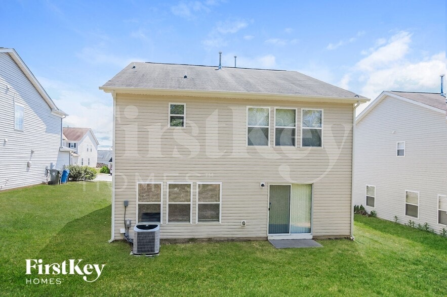 Building Photo - 6021 Namozine Ct