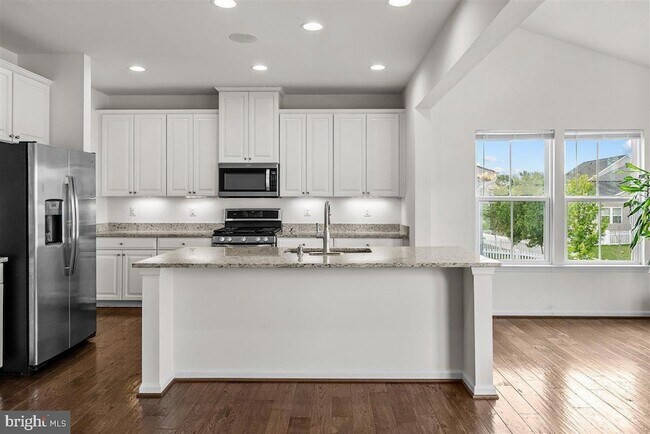 Building Photo - 109 Emperor Dr