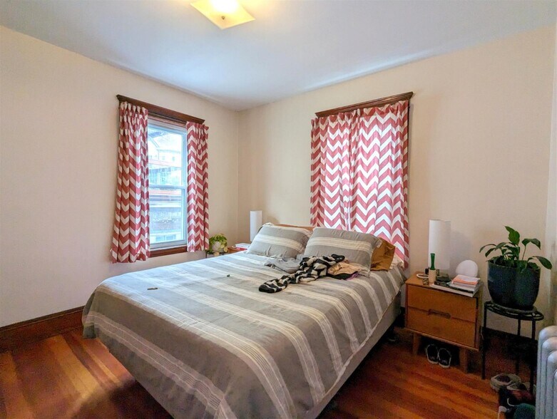 Building Photo - 95 Lowell St