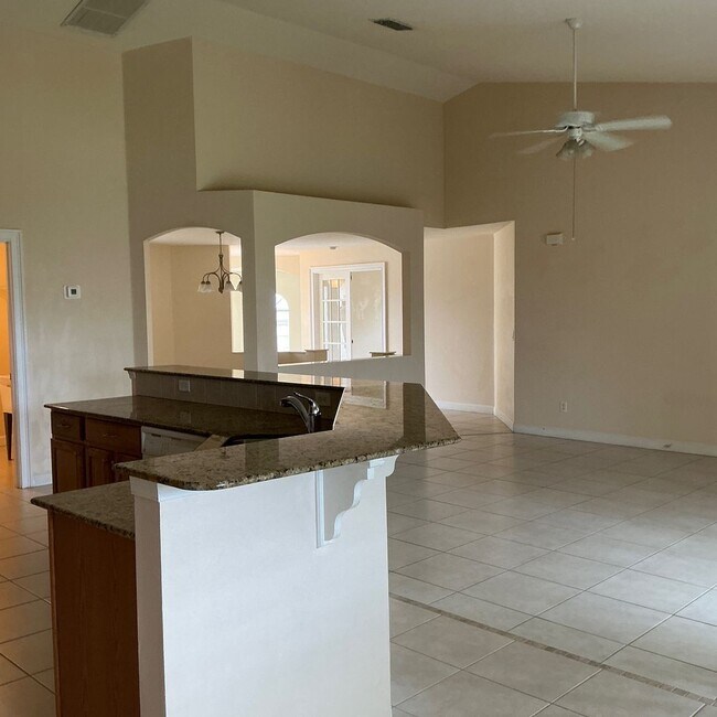 Building Photo - 3/2/2 RENTAL HOME AVAILABLE OFF DEL RIO AND PT ST LUCIE BLVD.