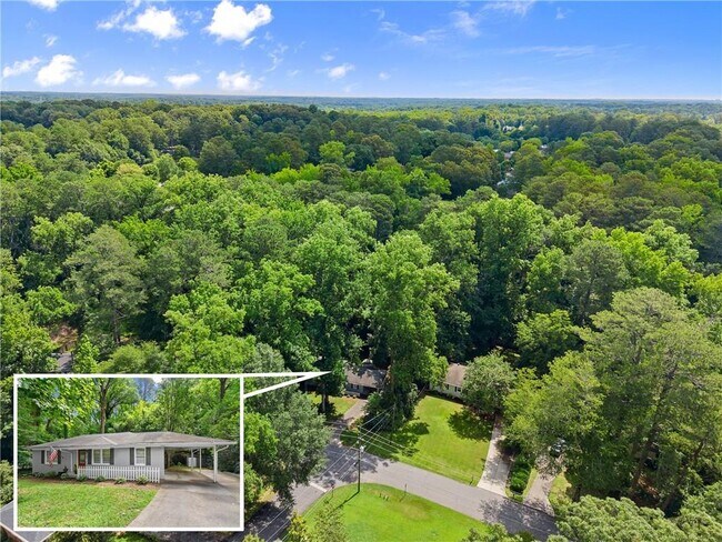 Building Photo - 269 Terrydale Dr SE