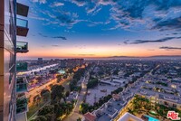 Building Photo - 13700 Marina Pointe Dr