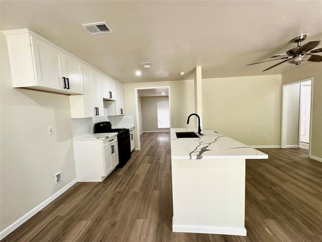 Building Photo - 11802 Murr Way