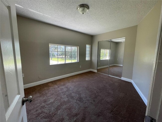 Building Photo - 10204 N Edison Ave