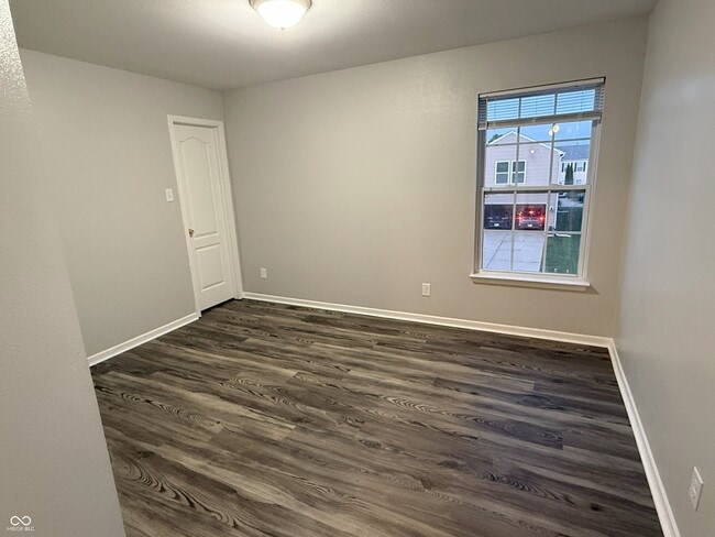 Building Photo - 2327 Bristol Dr
