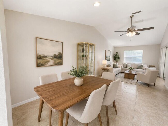 Building Photo - 1203 Saxony Cir