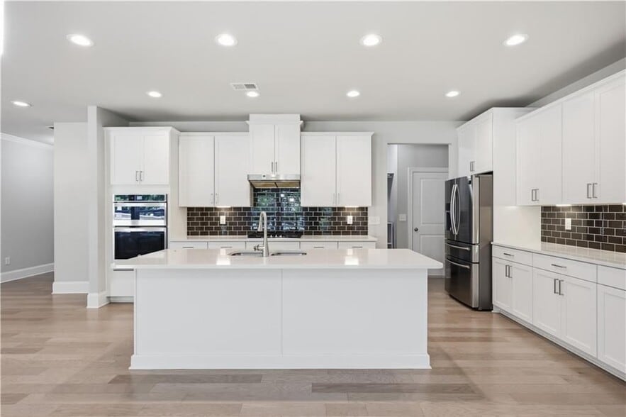 Building Photo - 781 Belerose Ln