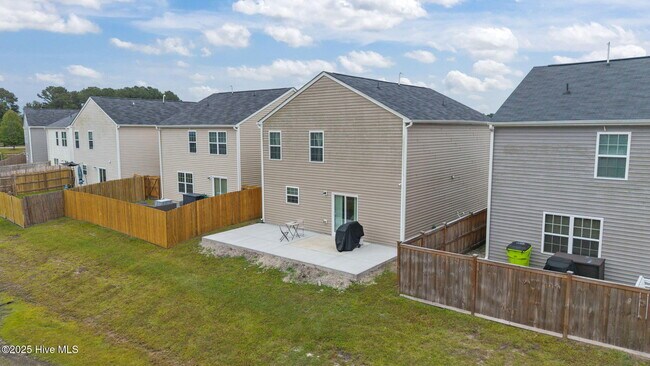 Building Photo - 107 Walton Dr