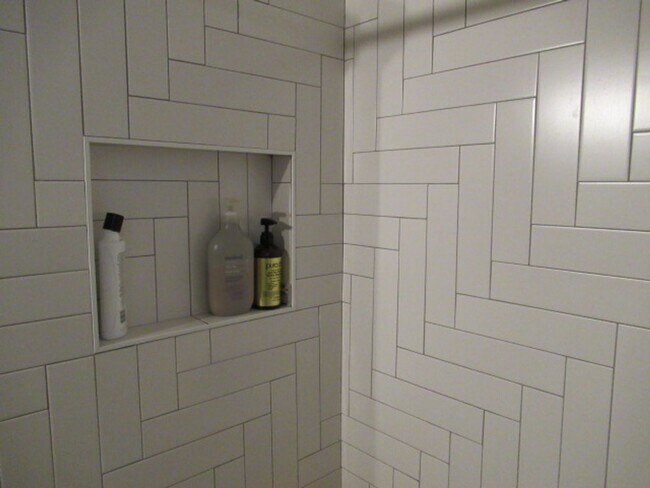 Building Photo - 416 W Montgomery St