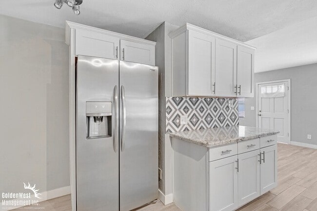 Building Photo - Spacious 3Bdm 1Ba Home In Central Phoenix!