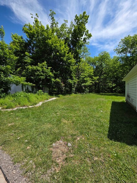 Building Photo - 2805 PA-611