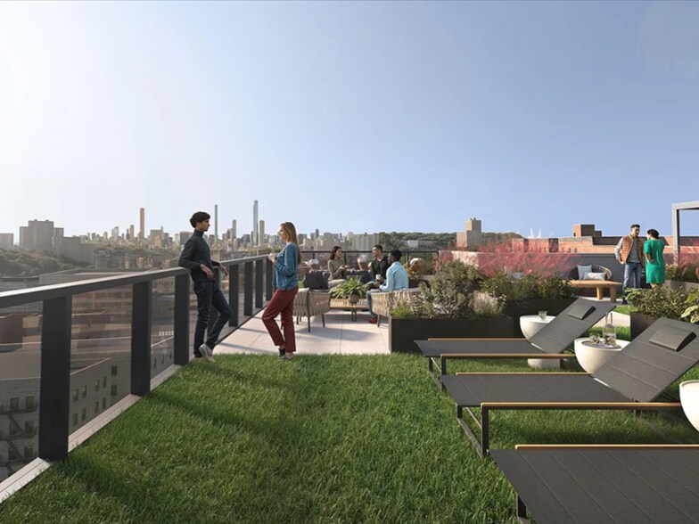 Building Photo - 5055 Broadway