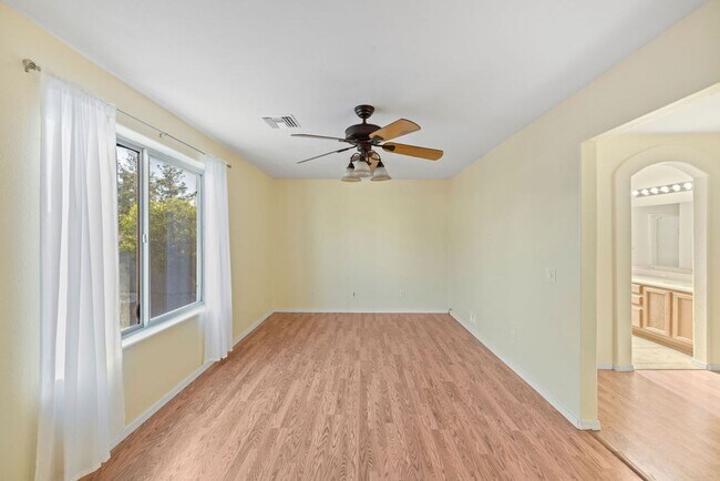 Building Photo - 4 Bedroom Home In Award Winning Vail Schoo...