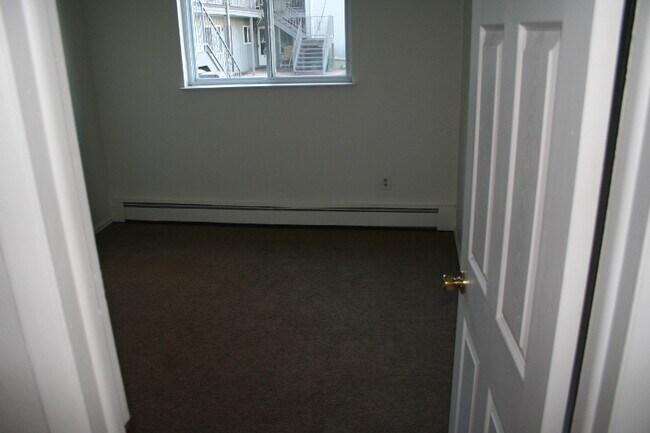 Building Photo - 2525 S Sheridan Blvd