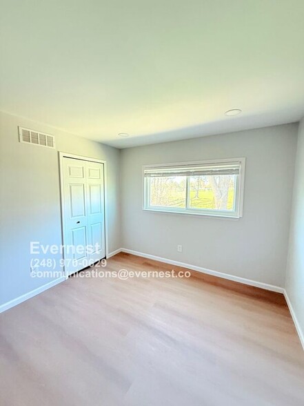 Building Photo - 20931 Vermander Ave