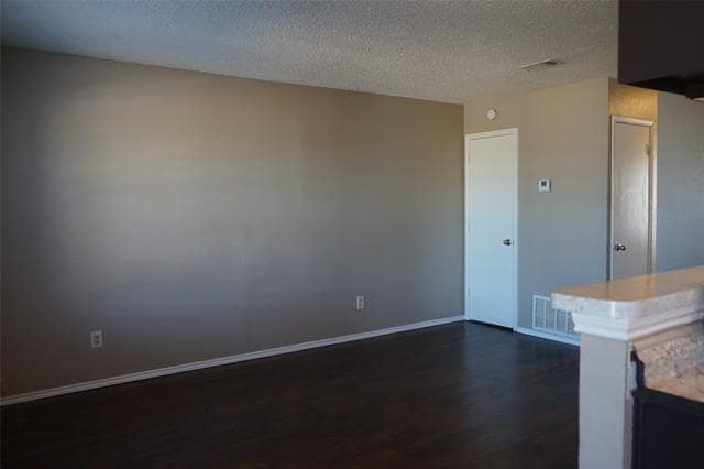 Building Photo - 604 Kings Way Dr