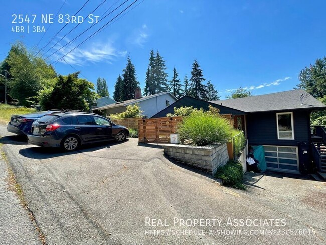 Building Photo - 2547 NE 83rd St