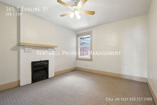 Building Photo - 365 S Evaline St