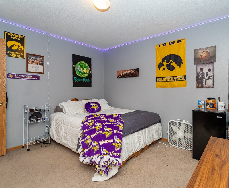 Building Photo - 1435 Prairie Dr