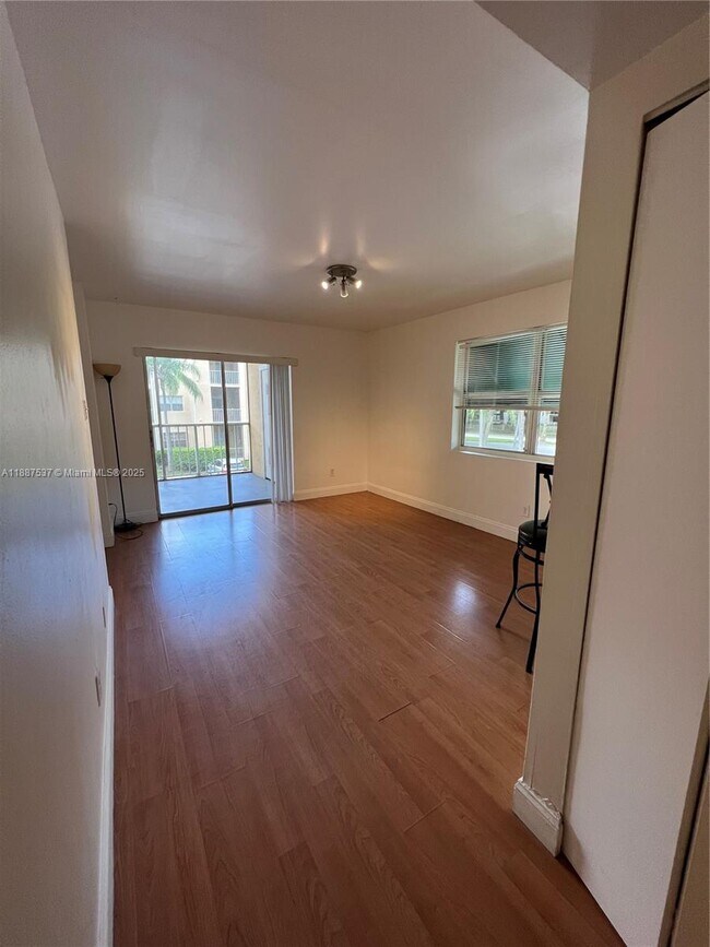 Building Photo - 15300 SW 106th Terrace