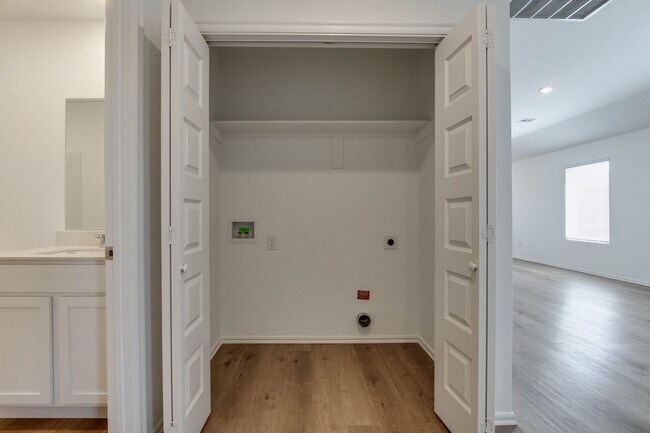 Building Photo - New Construction Living in Yukon's Redstone Ranch