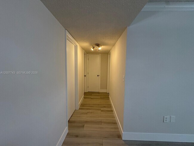 Building Photo - 15250 SW 80th St