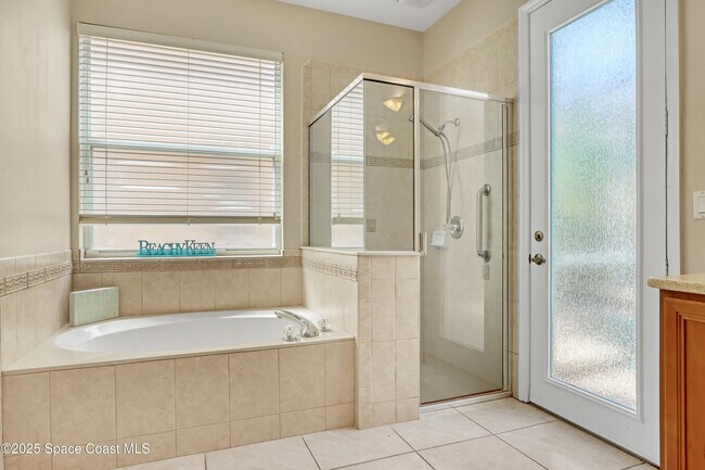 Building Photo - 8213 Simpkins Way