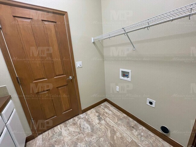 Building Photo - Must See House in Windsor