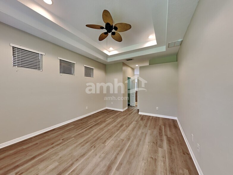 Building Photo - 7729 Grasmere Dr