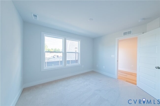 Building Photo - 10195 Blue Wing Ln
