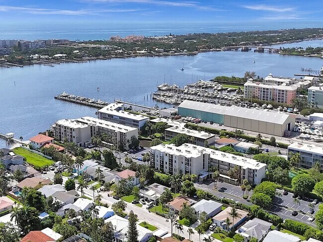 Building Photo - 890 Federal Hwy