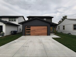 Building Photo - Modern 3-Bedroom Home Near Lake Manawa – Lake Views & Smart Home Features!