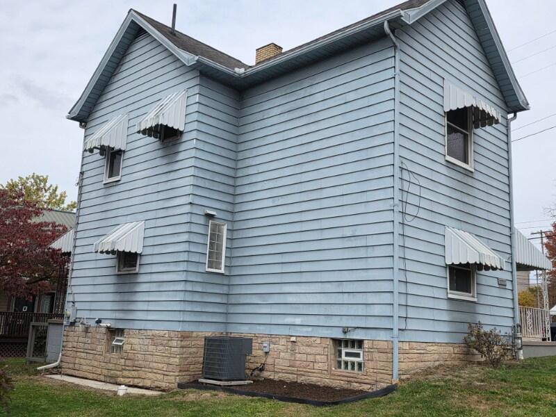 Building Photo - 1704 Broad St